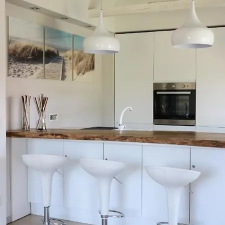 Brezza-ferienhaus 아파트 *